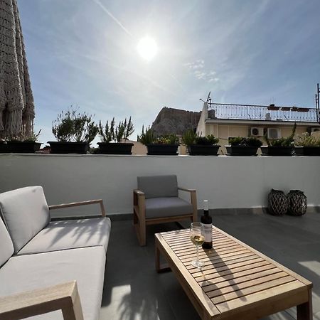 Step One | Luxury Suites Right In The Heart Of Acropolis Next To Metro Station أثينا المظهر الخارجي الصورة