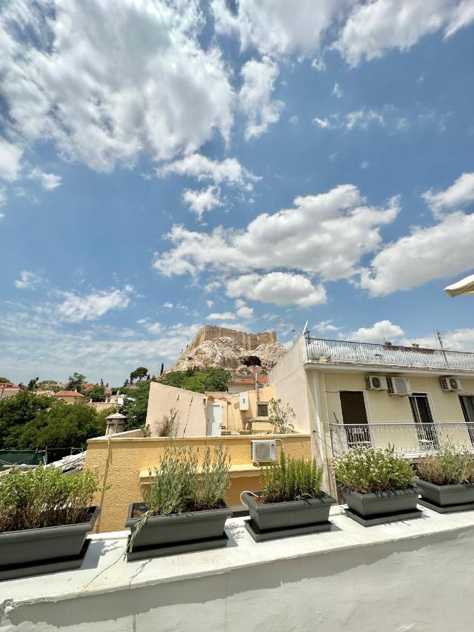 Step One | Luxury Suites Right In The Heart Of Acropolis Next To Metro Station أثينا المظهر الخارجي الصورة