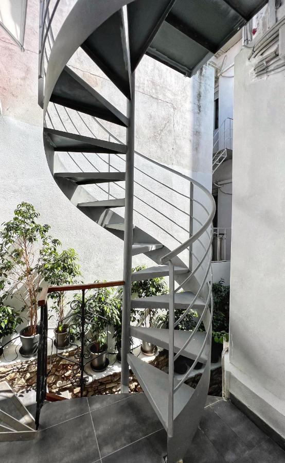 Step One | Luxury Suites Right In The Heart Of Acropolis Next To Metro Station أثينا المظهر الخارجي الصورة