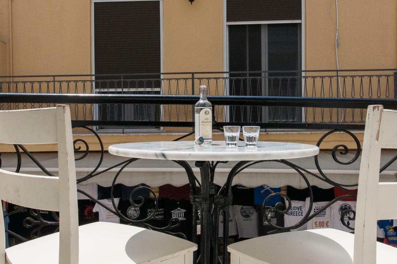 Step One | Luxury Suites Right In The Heart Of Acropolis Next To Metro Station أثينا المظهر الخارجي الصورة