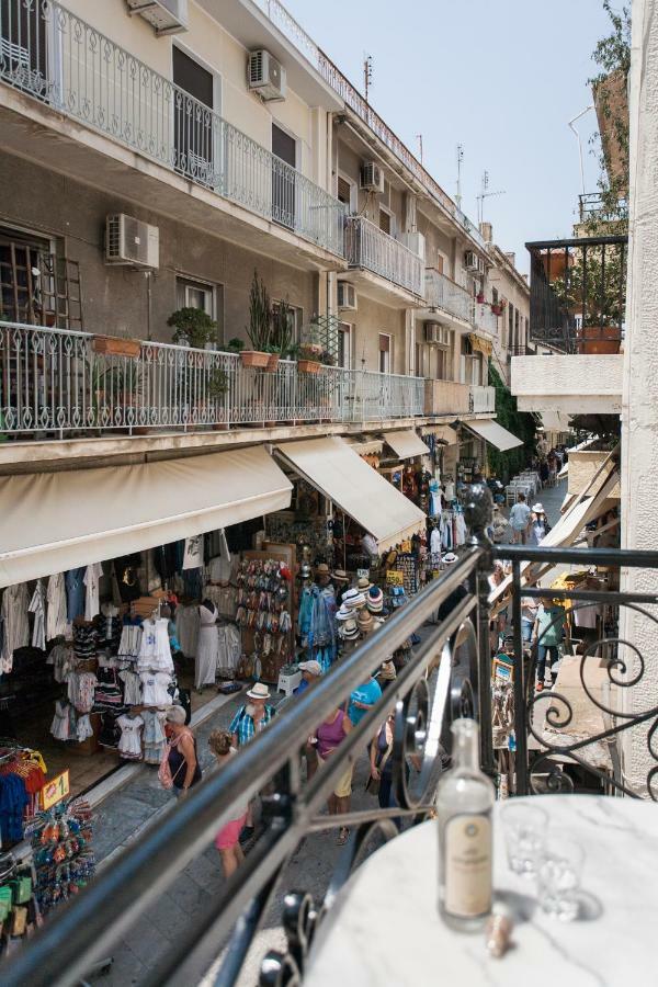 Step One | Luxury Suites Right In The Heart Of Acropolis Next To Metro Station أثينا المظهر الخارجي الصورة